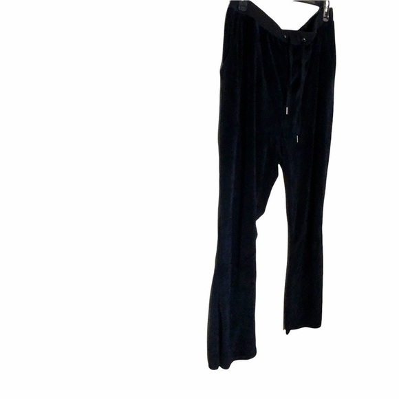 White MARK black plus sized velour pants. 3Xl - Picture 4 of 6